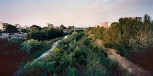 13 4 И Erieta Attali