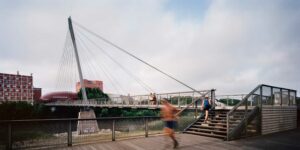 13 8 И Erieta Attali