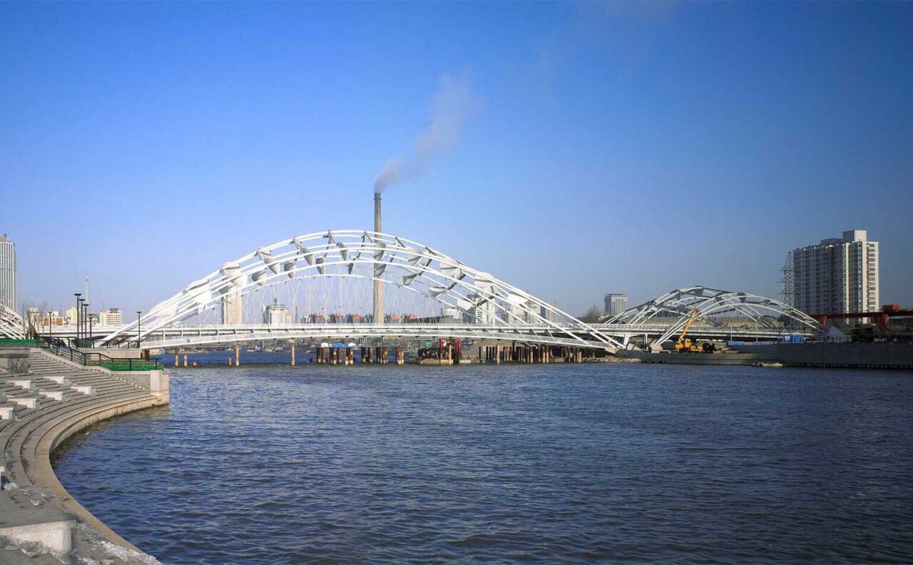 BQ020185 005744 И Wei Gang COVER