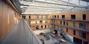 21 2 И Erieta Attali